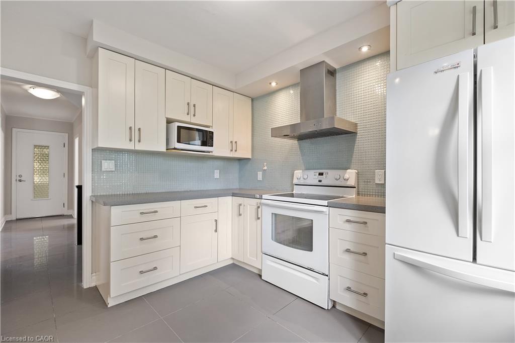 69 Hillview Road Property Photo 17