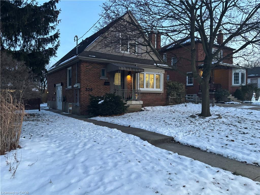 2-329 Rosedale Avenue Property Photo 1