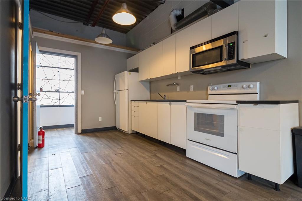 6 Sanford Avenue N Property Photo 18