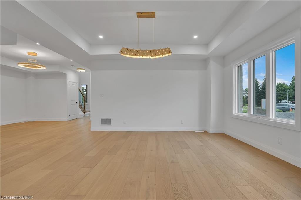 382 Southcote Road Property Photo 19