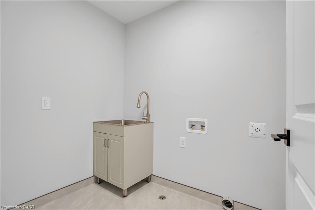 382 Southcote Road Property Photo 32