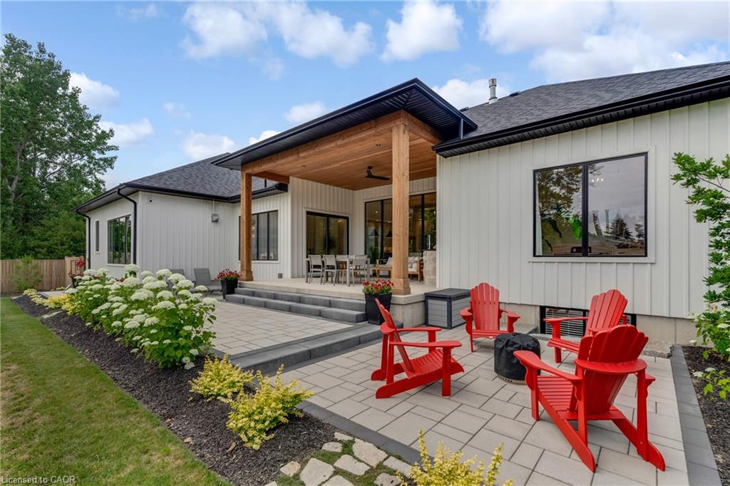 4678 Lobsinger Line Property Photo 32