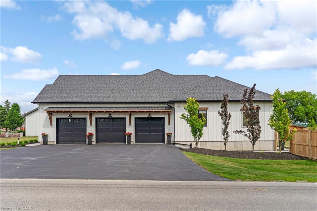 4678 Lobsinger Line Property Photo 35