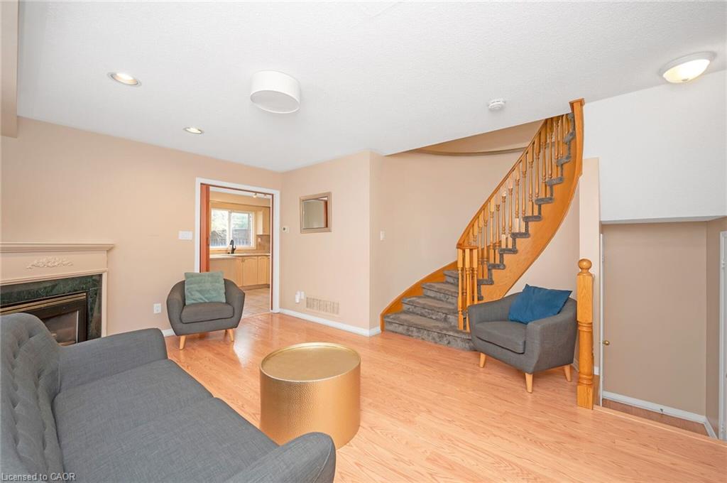 2189 Shorncliffe Boulevard Property Photo 7