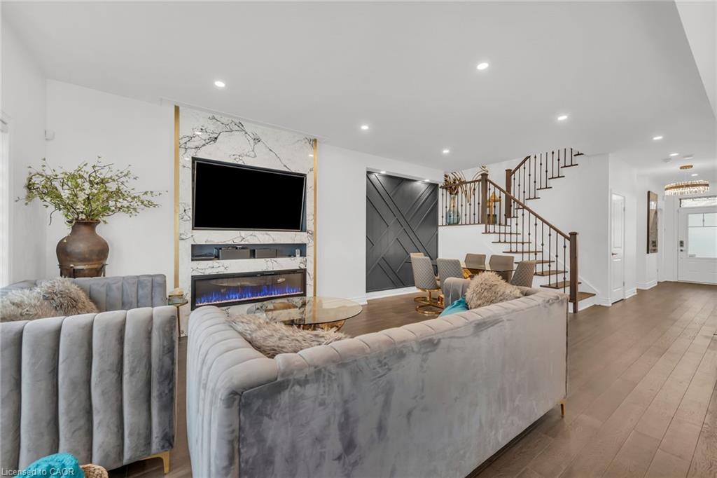 122 Shoreview Place Property Photo 19