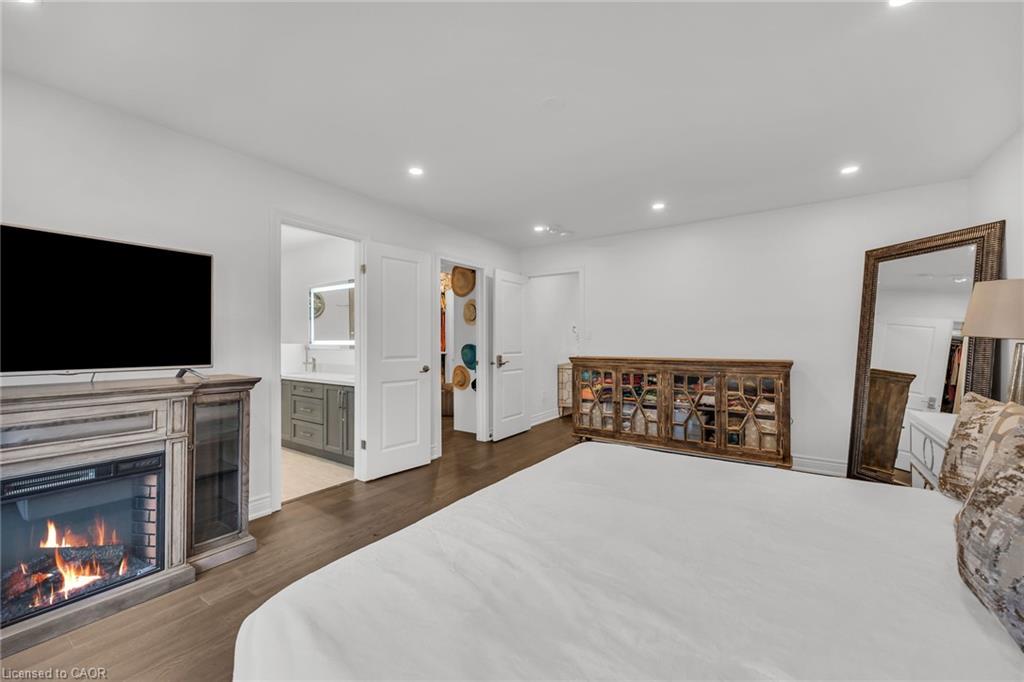122 Shoreview Place Property Photo 31