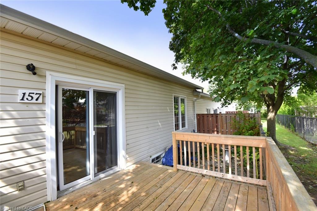 157 Silverbirch Boulevard Property Photo 23