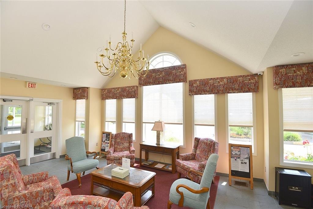 157 Silverbirch Boulevard Property Photo 29