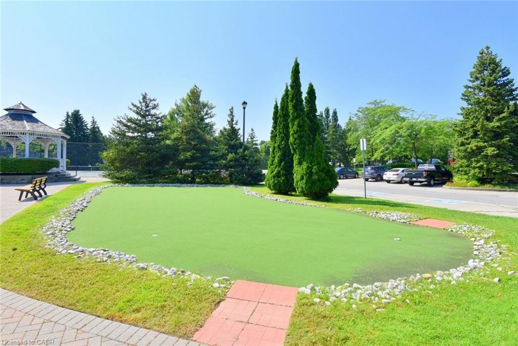 157 Silverbirch Boulevard Property Photo 35