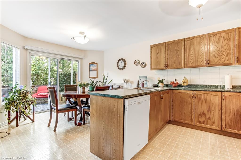5 Walsingham Drive Property Photo 13