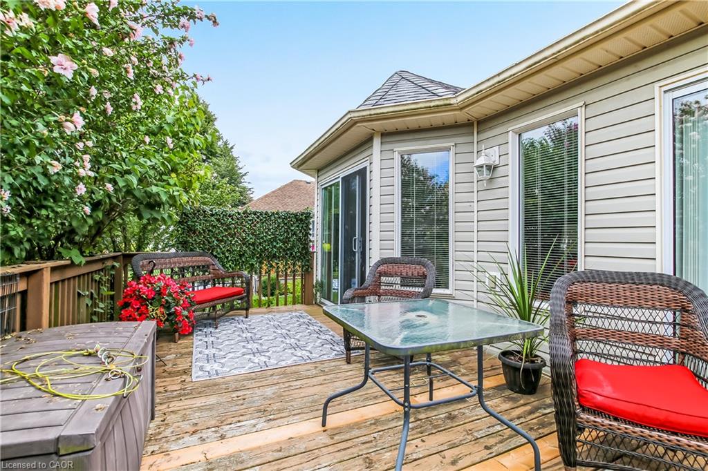 5 Walsingham Drive Property Photo 17