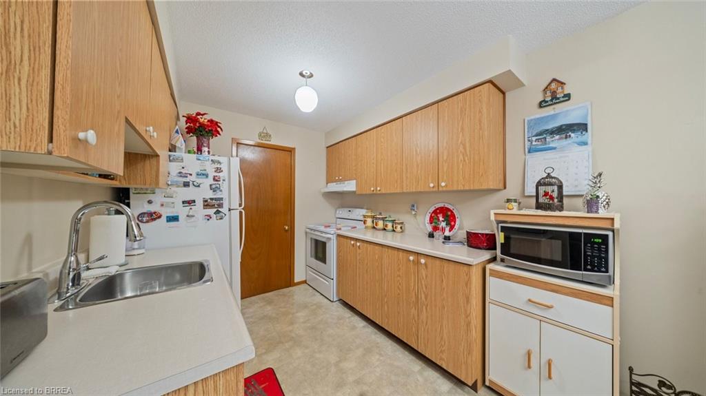 58 Willow Street Property Photo 17