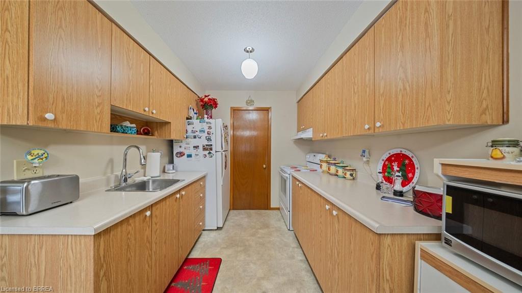 58 Willow Street Property Photo 18