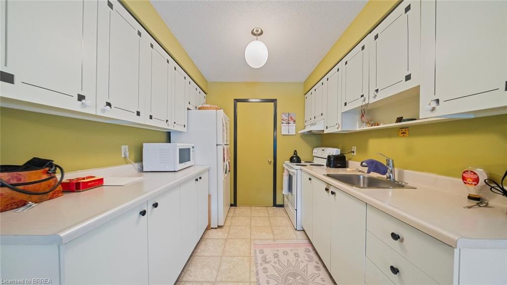 58 Willow Street Property Photo 31