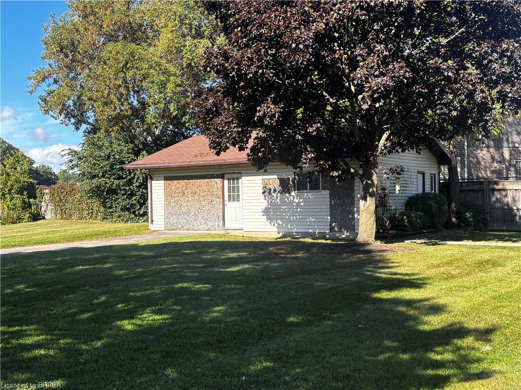 60 Willow Street Property Photo 4