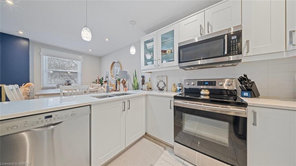 60 Willow Street Property Photo 14