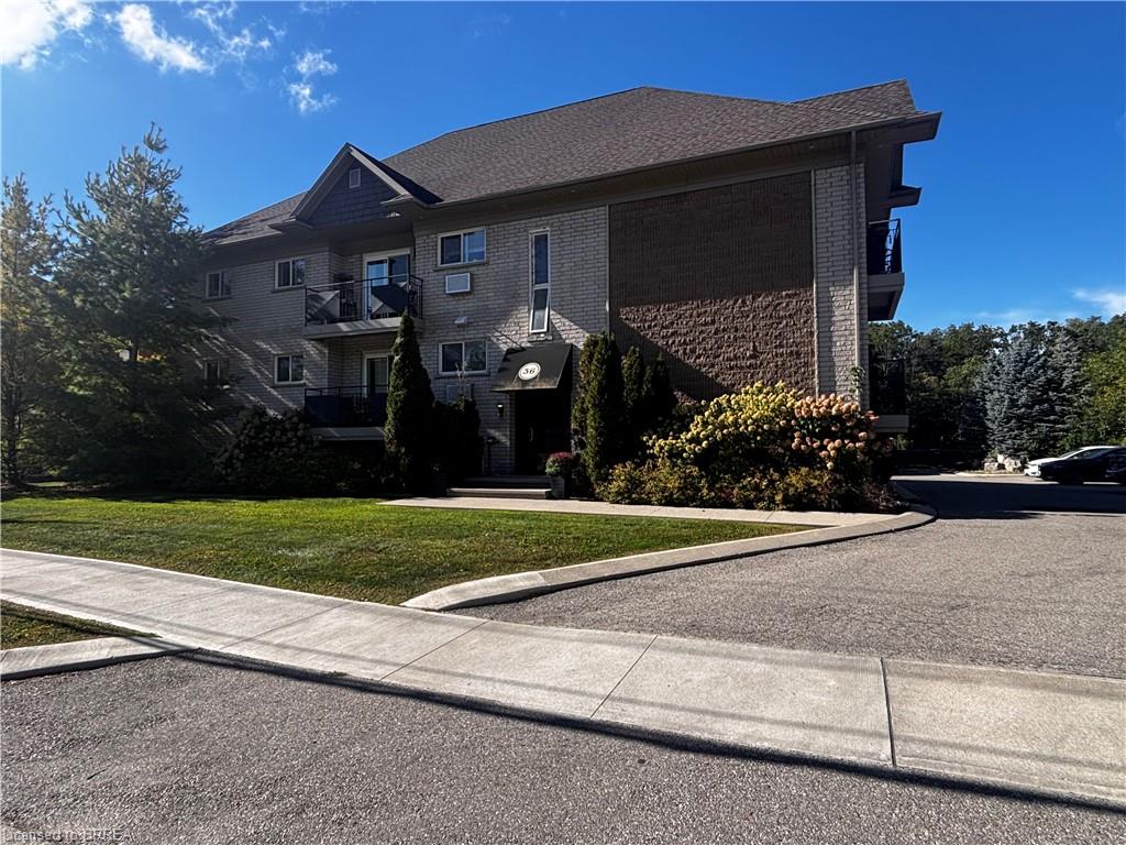 36 Willow Street Property Photo 1