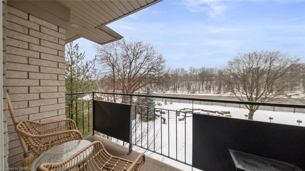 36 Willow Street Property Photo 22