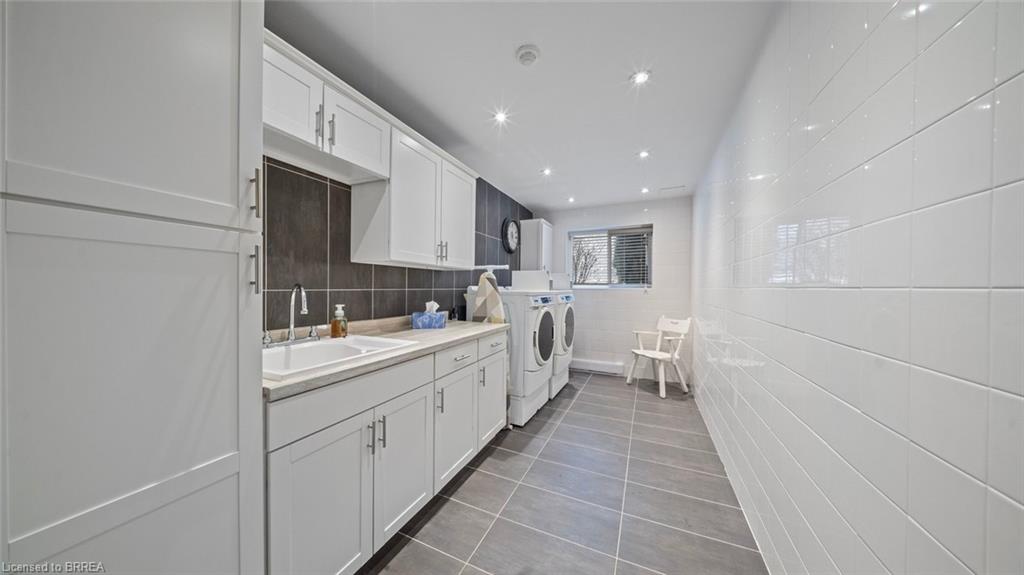 36 Willow Street Property Photo 30