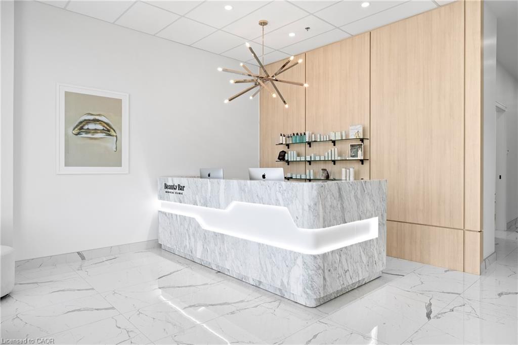 1-7097 Yonge Street Property Photo 8