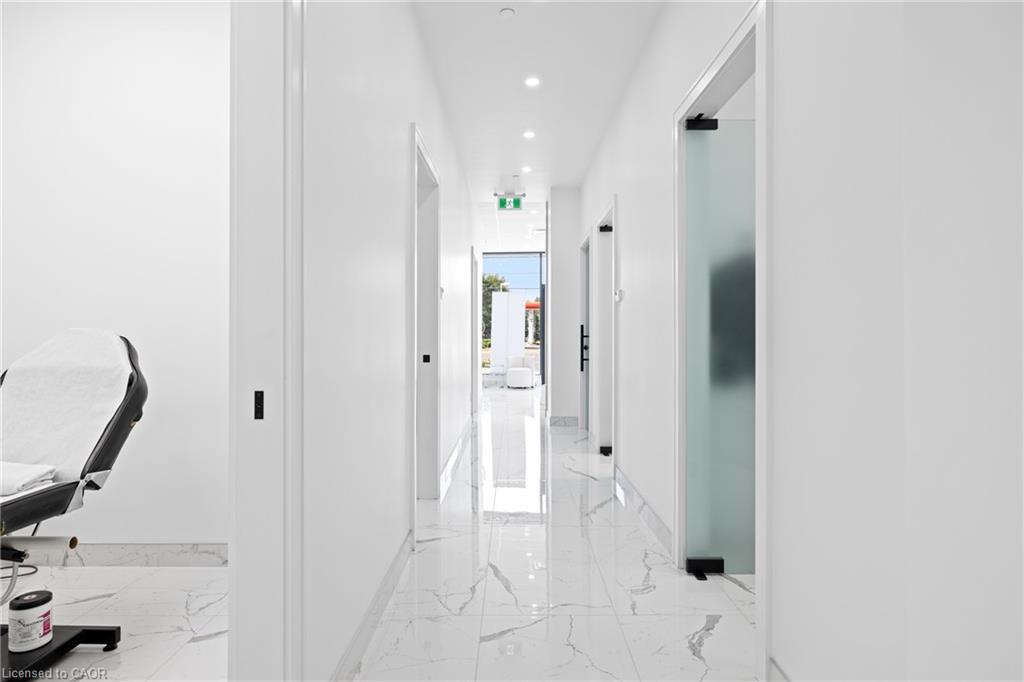 1-7097 Yonge Street Property Photo 13