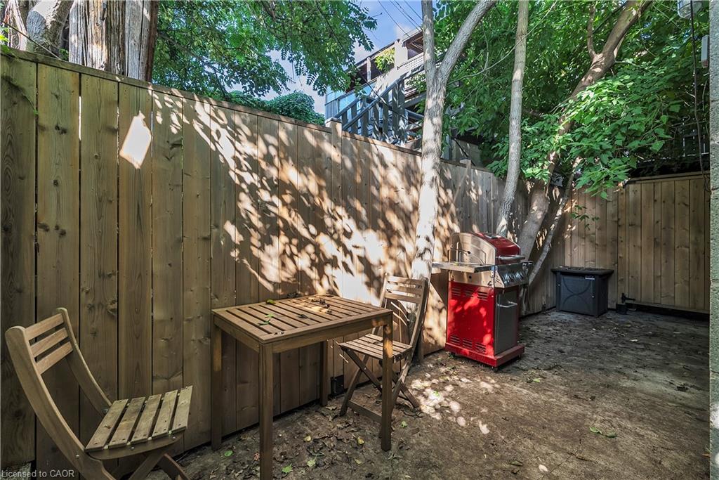 237 James Street N Property Photo 27