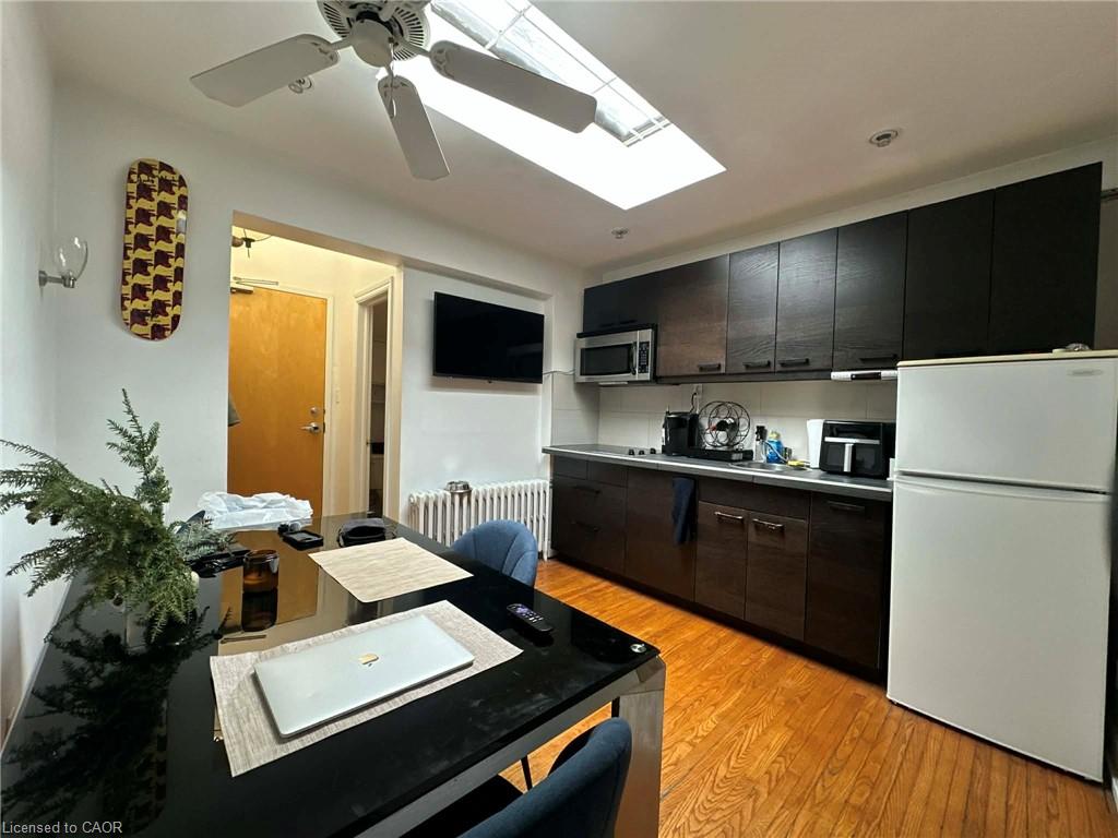 237 James Street N Property Photo 39