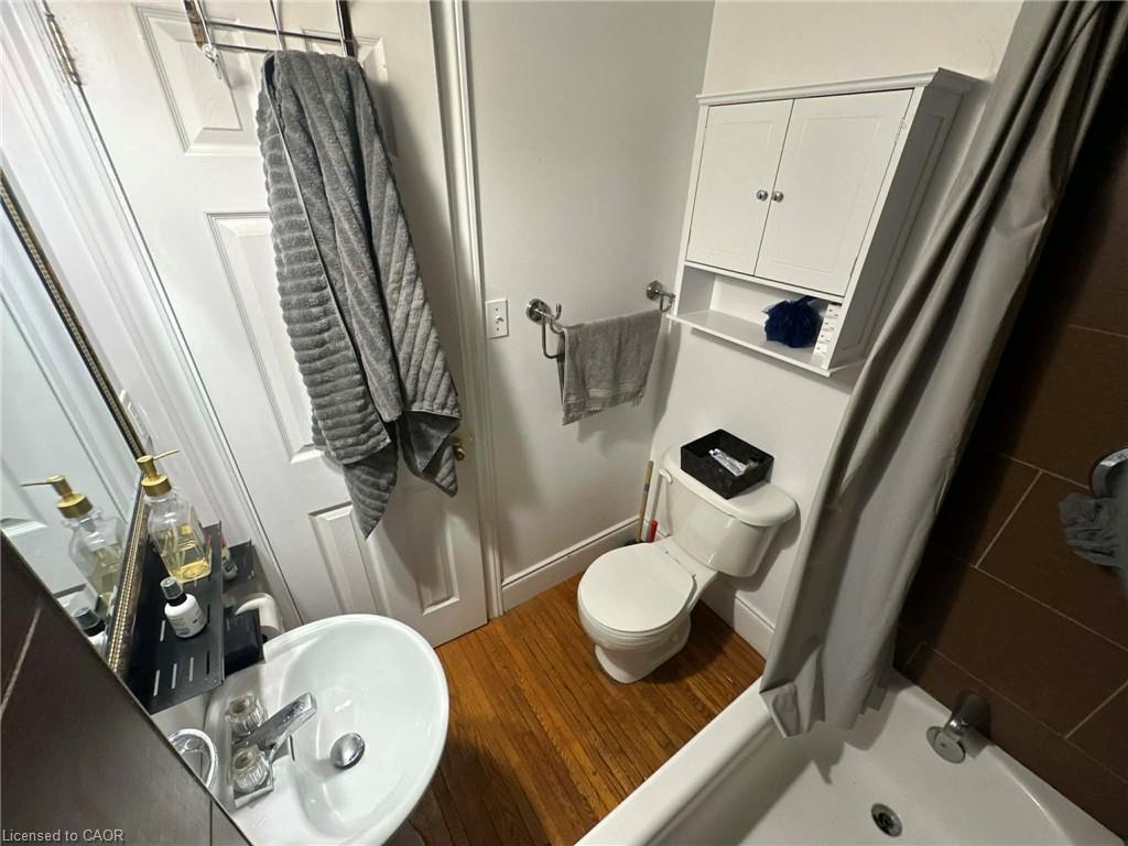 237 James Street N Property Photo 40