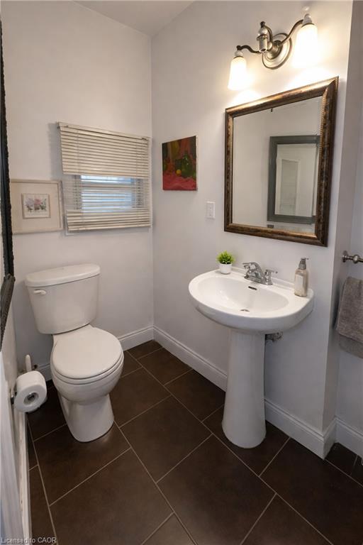 237 James Street N Property Photo 48