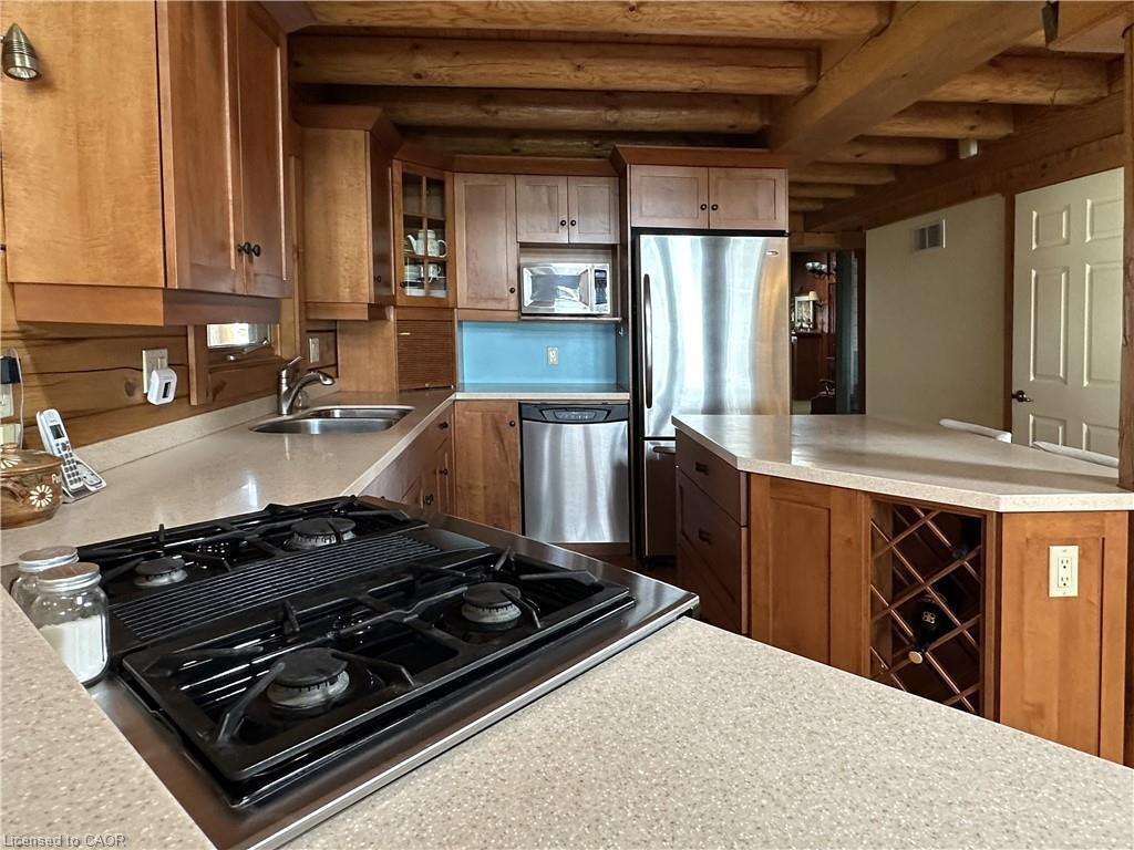 27 Brant Avenue Property Photo 14