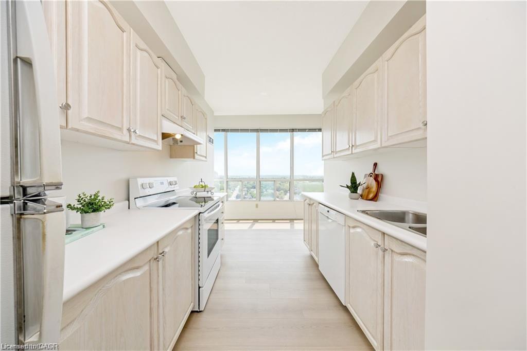 100 Millside Drive Property Photo 23