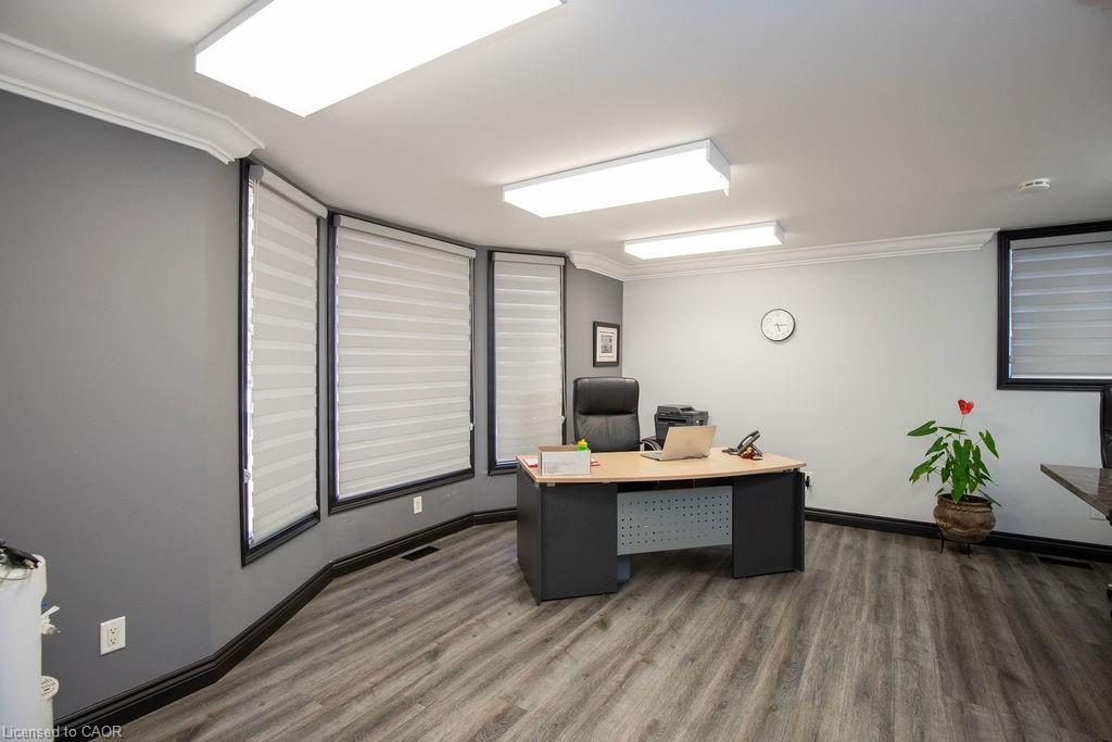 190 Hempstead Drive Property Photo 15