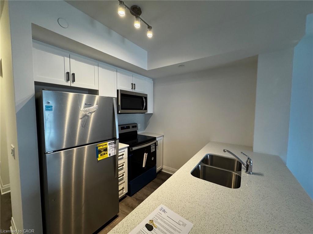 209-1936 Rymal Road E Property Photo 2