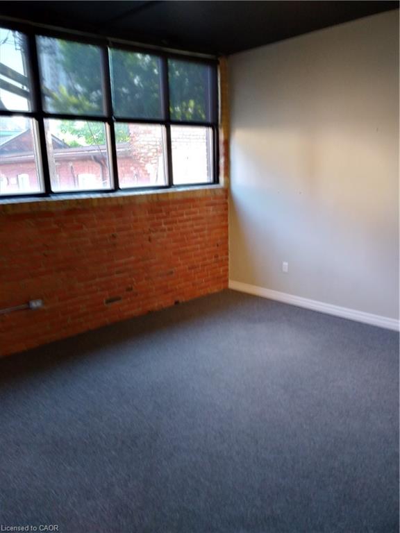 12 Ferguson Avenue N Property Photo 4