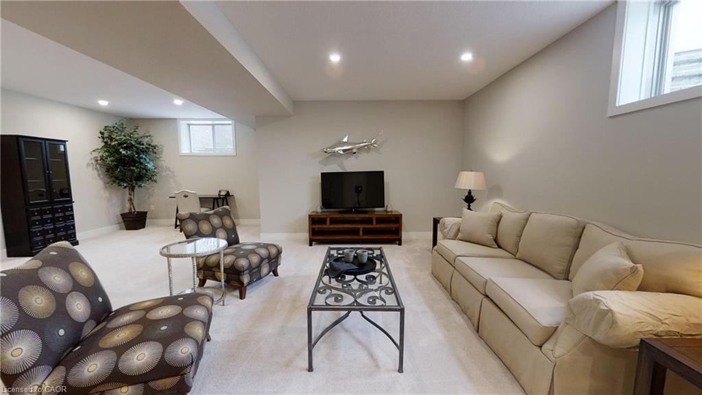 668 Chelton Road Property Photo 23