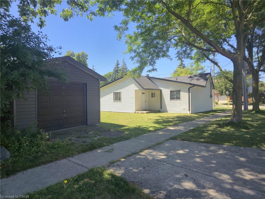 82 Teal Avenue Property Photo 7