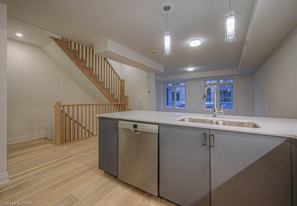 8-258 Hespeler Road Property Photo 12