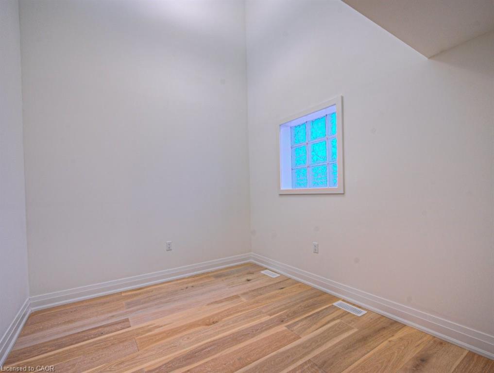 8-258 Hespeler Road Property Photo 28
