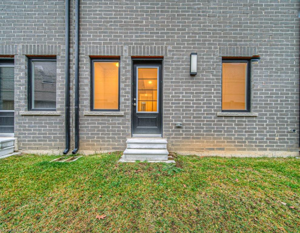 8-258 Hespeler Road Property Photo 37
