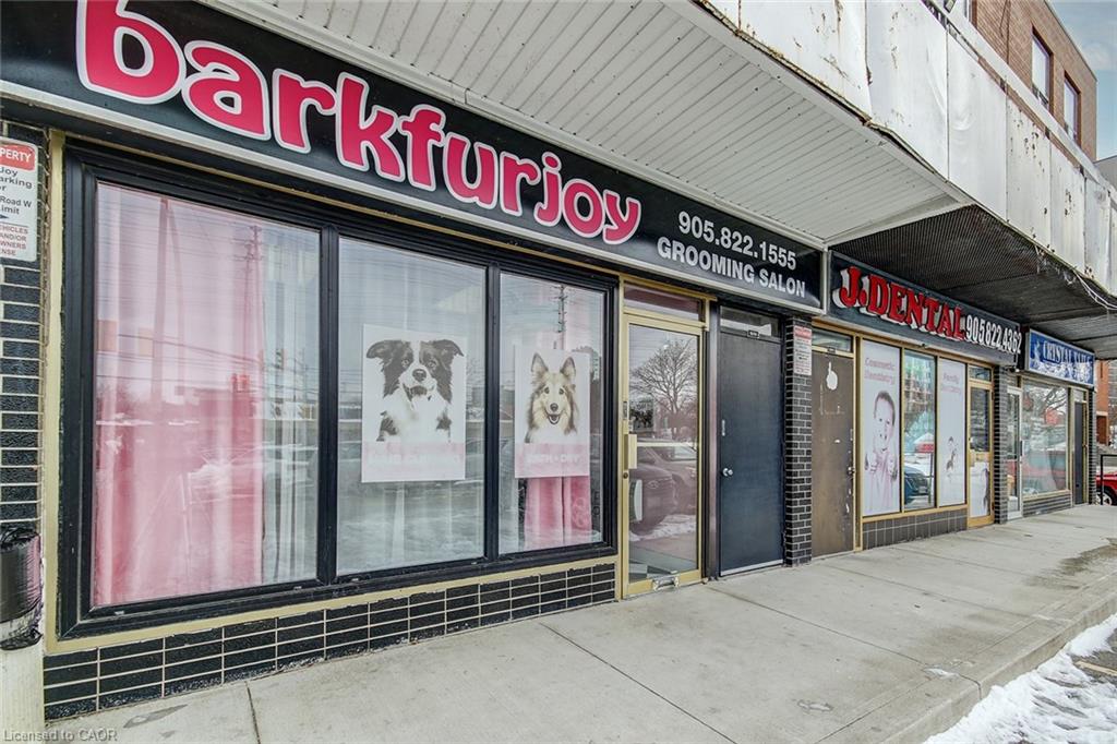 1858 Lakeshore Road W Property Photo 1