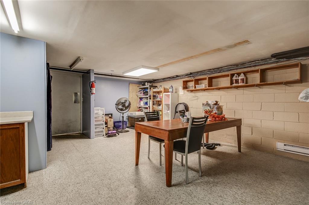 1858 Lakeshore Road W Property Photo 35
