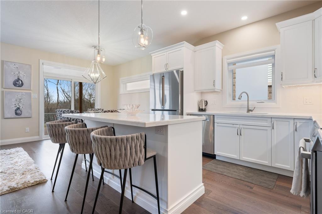 50 Vanrooy Trail Property Photo 10