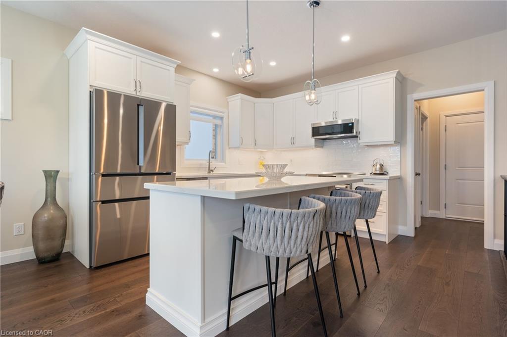 50 Vanrooy Trail Property Photo 11