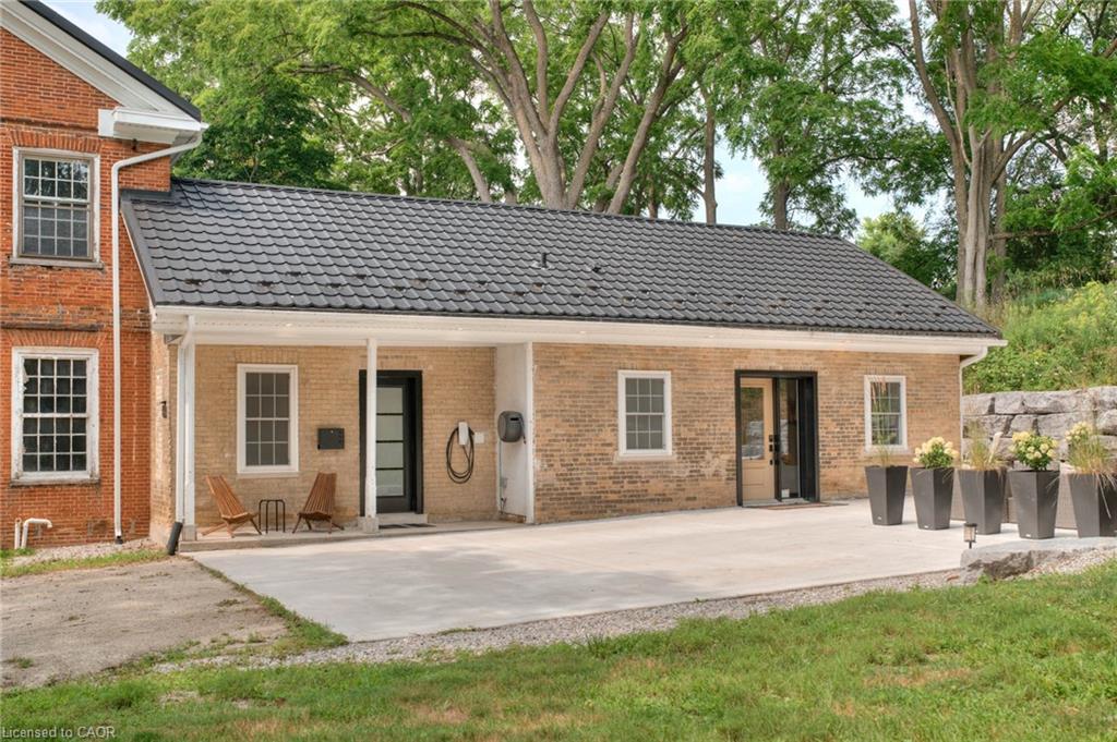 38 Shirk Place Property Photo 5