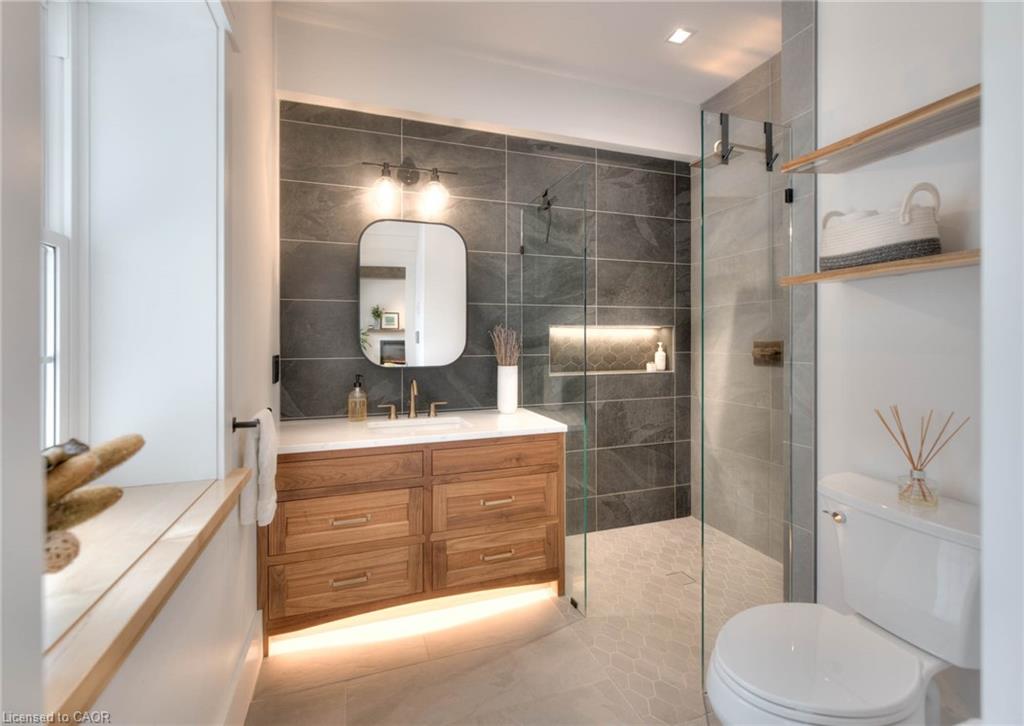 38 Shirk Place Property Photo 8