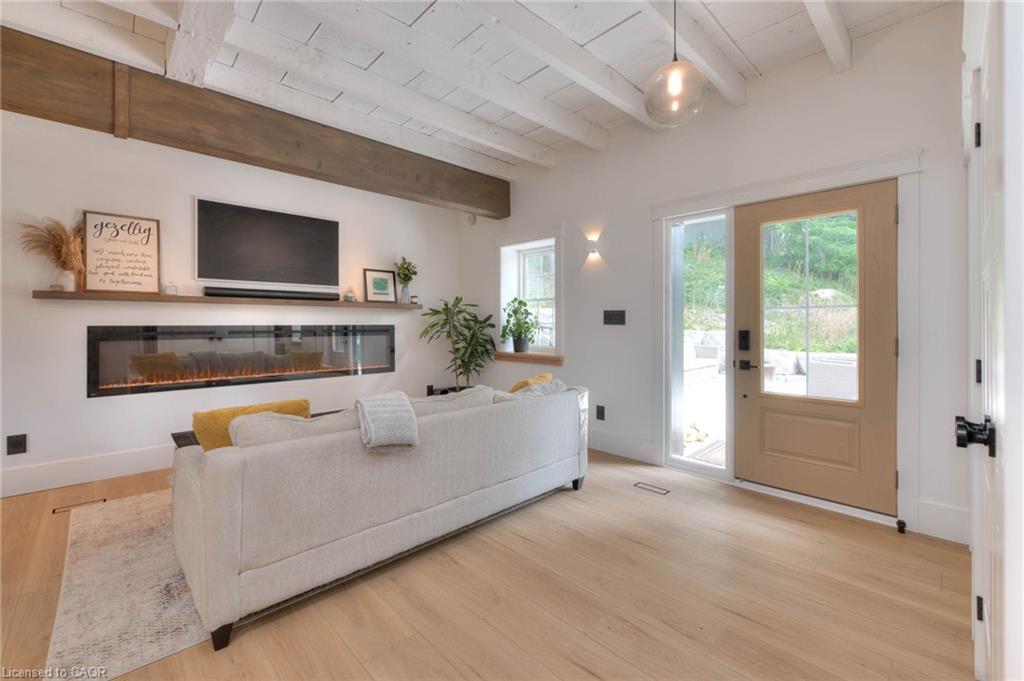 38 Shirk Place Property Photo 12