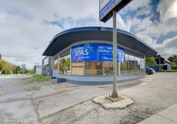 40 Lancaster Street W Property Photo 2