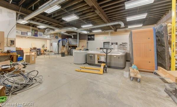 40 Lancaster Street W Property Photo 11