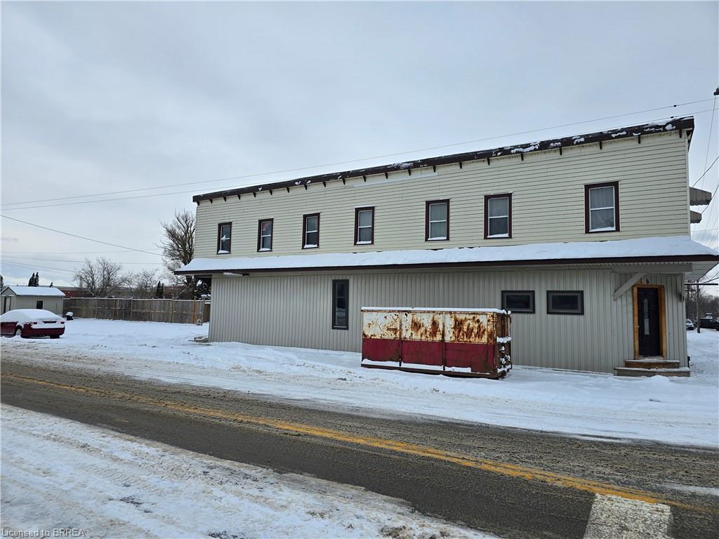 189 Townline Street Property Photo 2