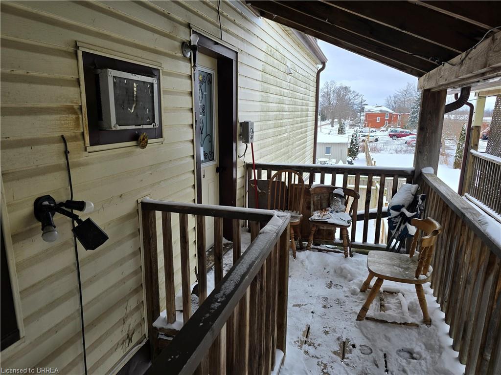 189 Townline Street Property Photo 6